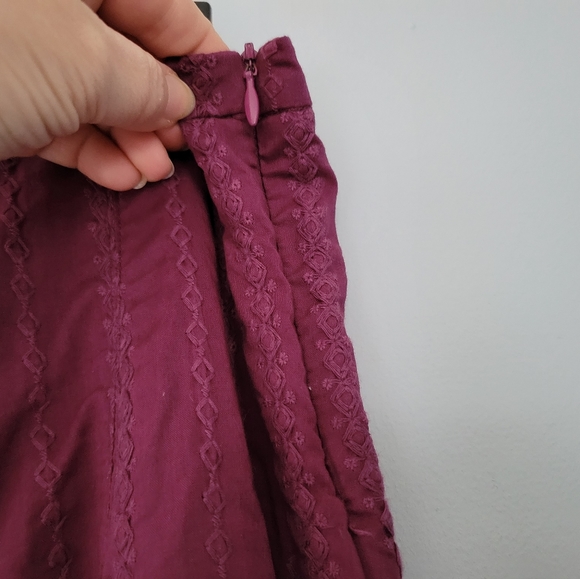 Purple embroidered beaded skirt - Picture 5 of 6